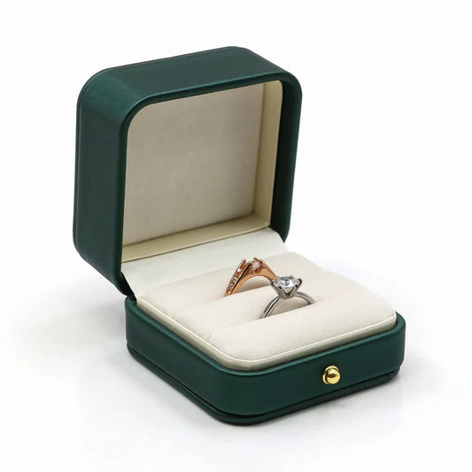 Vintage Leather Ring-Box