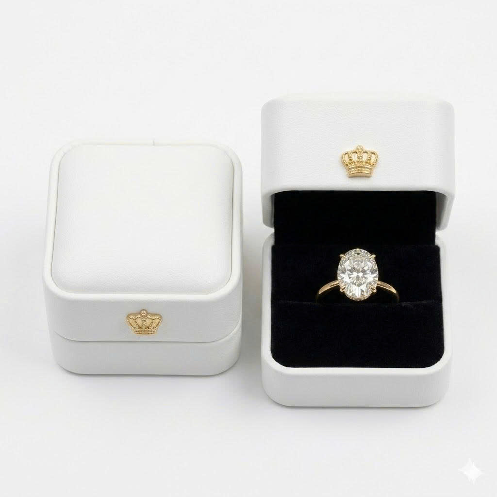 Luxury Oval Moissanite Ring (Gift Box)